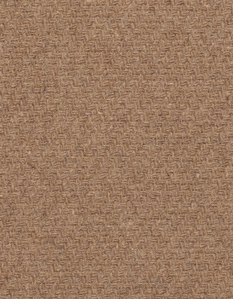 Brauner Stoff mit Fischgrätenmuster, Texturaufnahme.