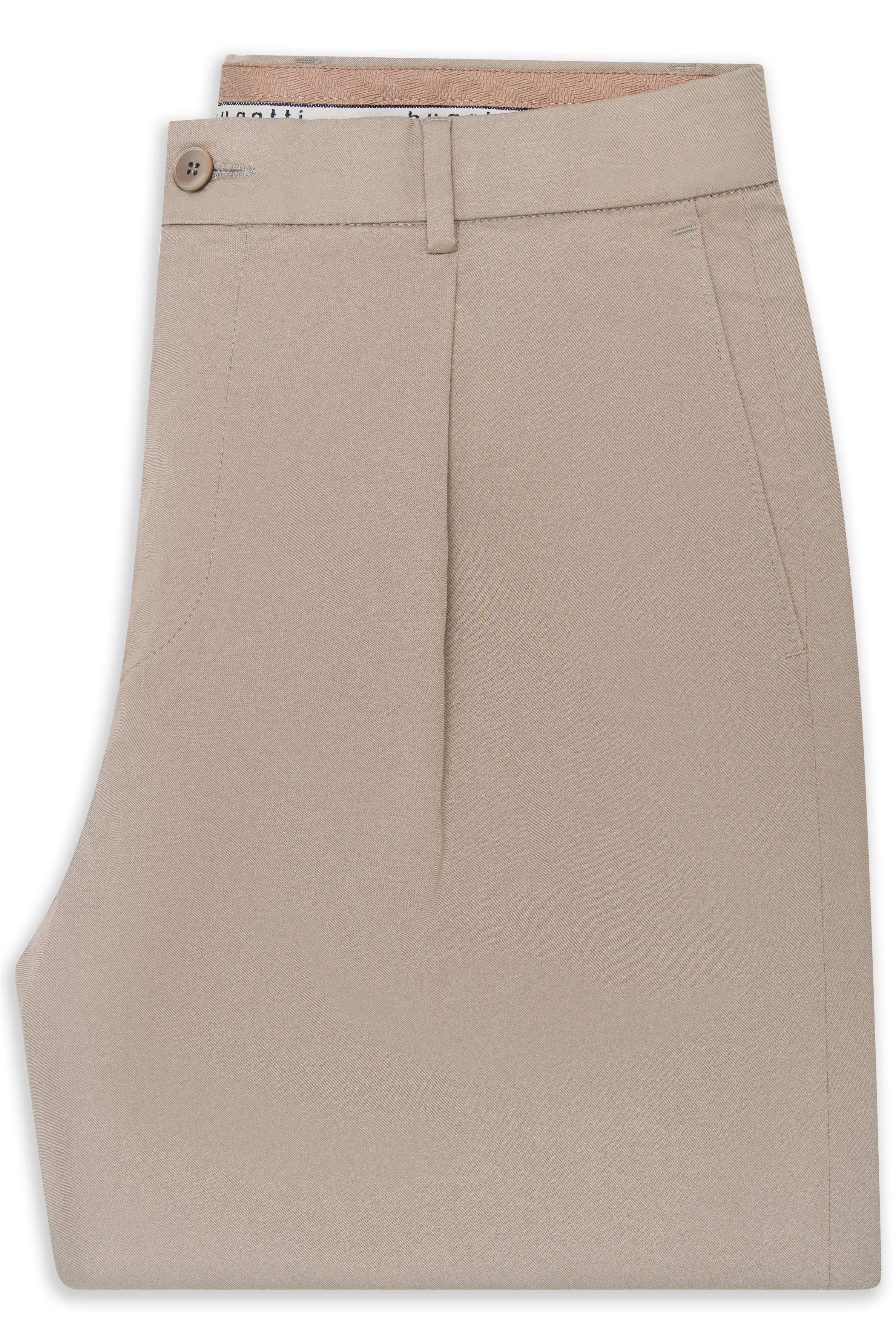 Beige bugatti Chinohose, legeres Büstenbild, mit Knopf und Reißverschluss, edler Stil.