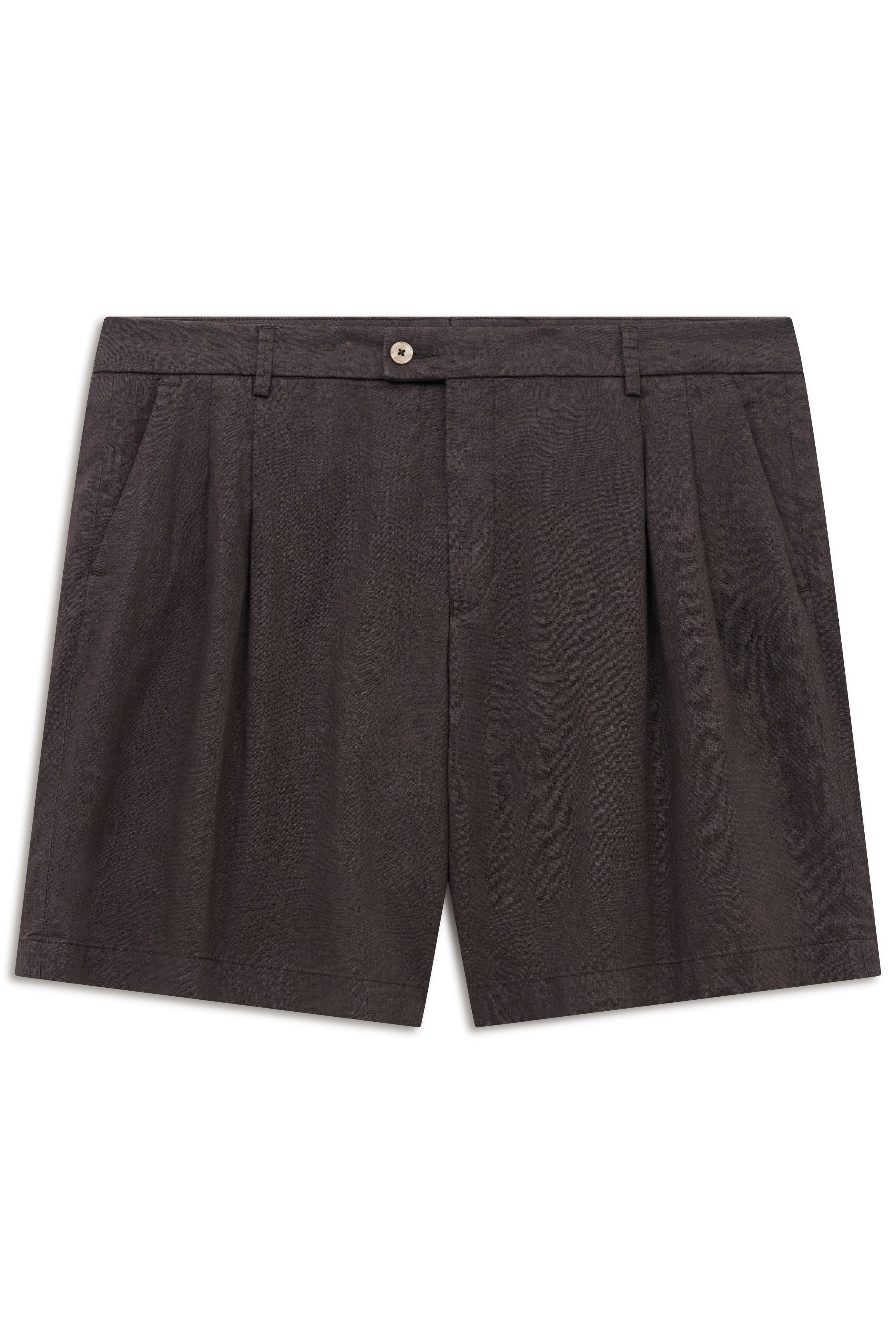 Dunkelbraune bugatti Herrenshorts, Büstenbild, klassisches Design.