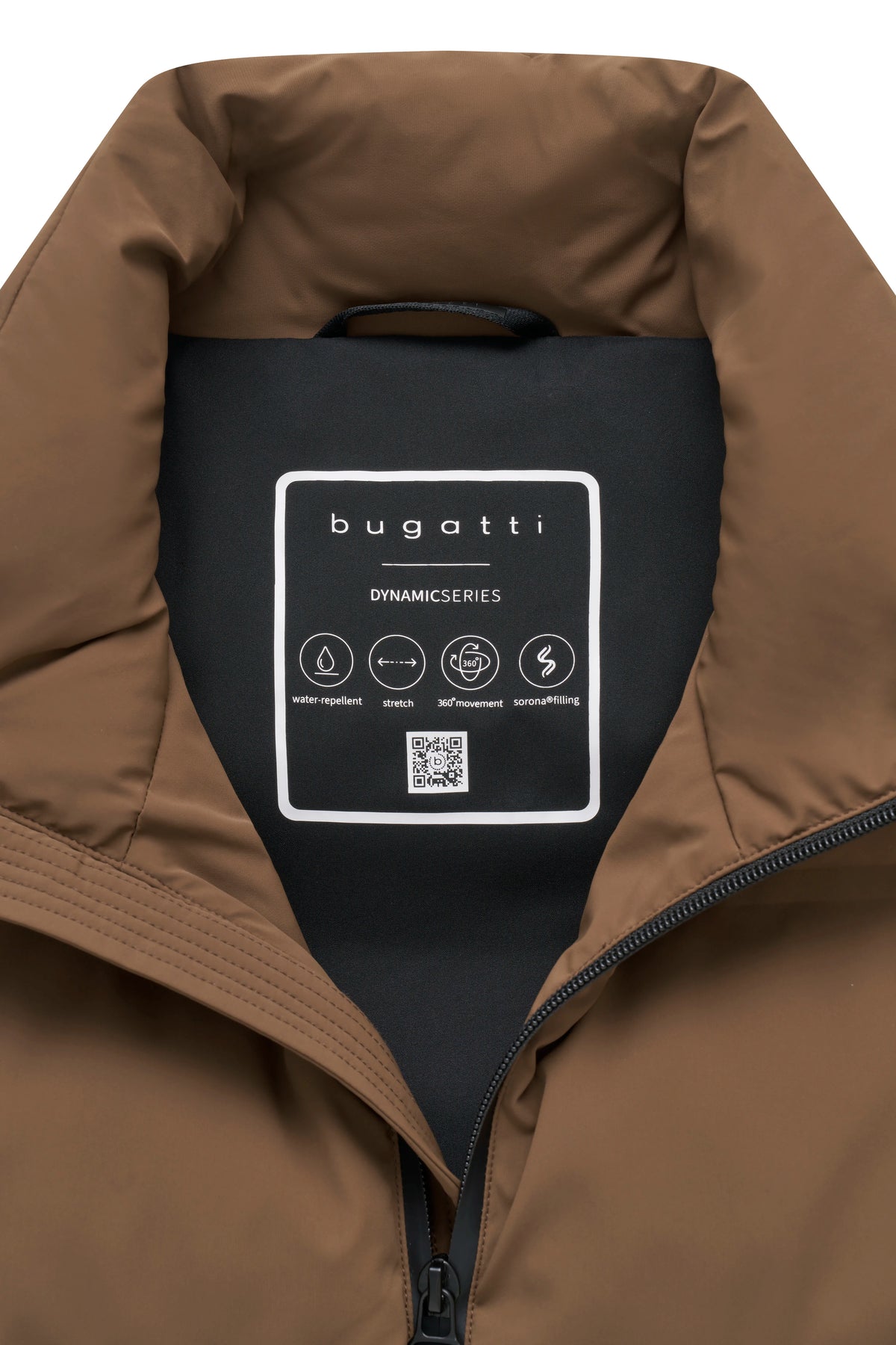 Braune bugatti Jacke mit Innenetikett, Detailaufnahme, hochwertige Materialien.