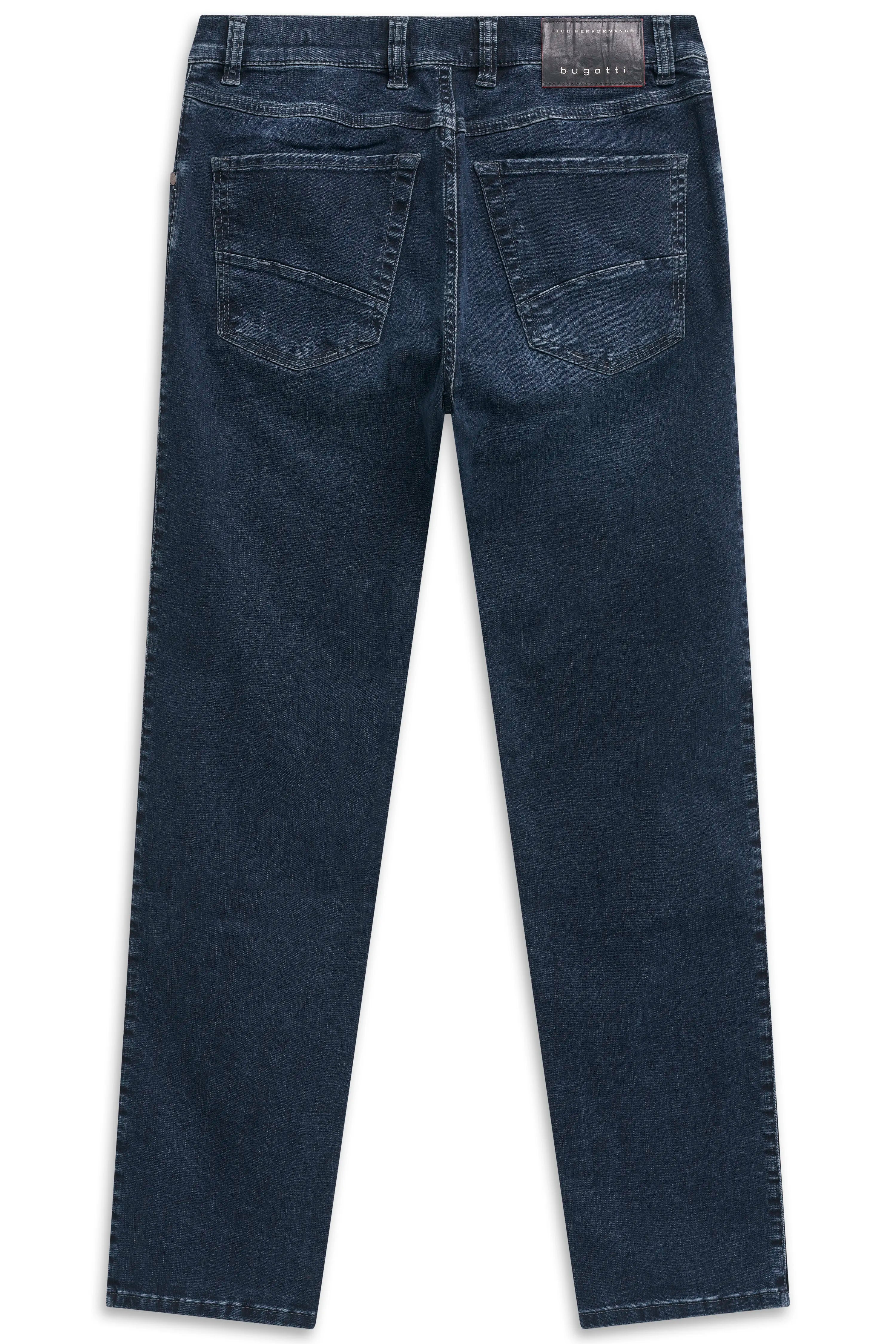 Dunkelblaue bugatti Jeans, Rückansicht, legeres Büstenbild, stilvoll und zeitlos.