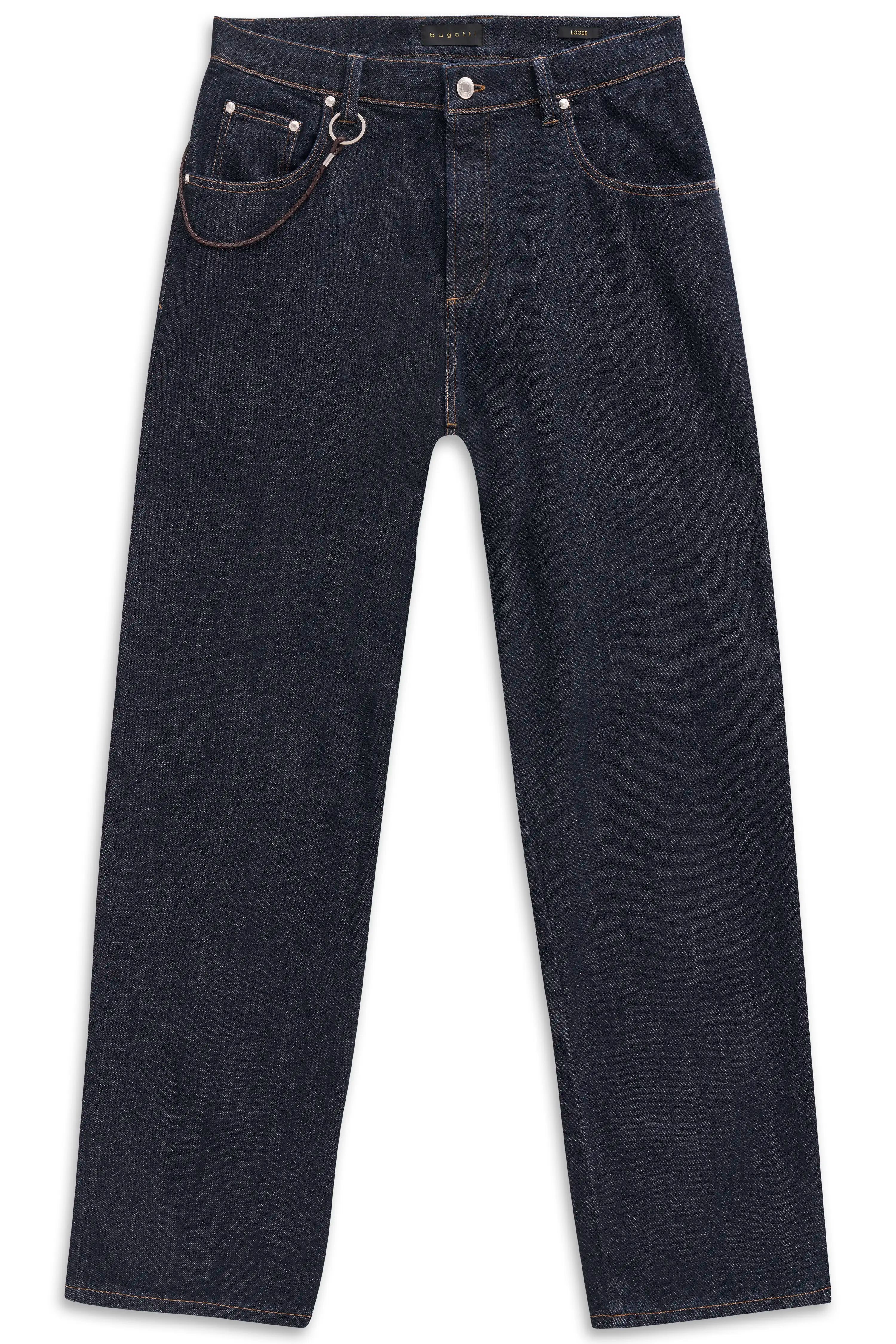 Dunkelblaue bugatti Jeans aus hochwertigem Denim, Büstenbild, minimalistisches Design.