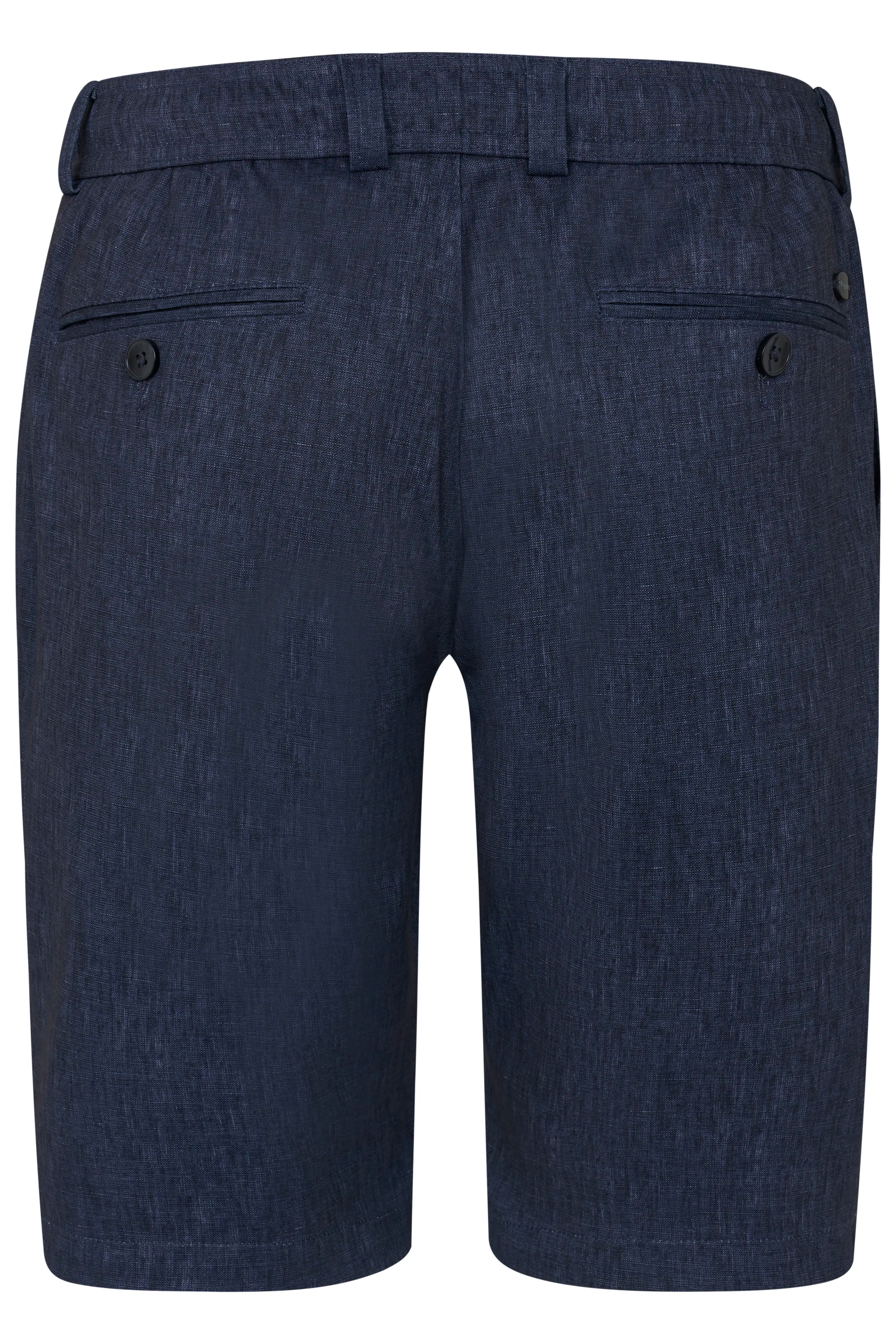 Dunkelblaue bugatti Shorts, legeres Büstenbild, elegantes Design mit feiner Textur.