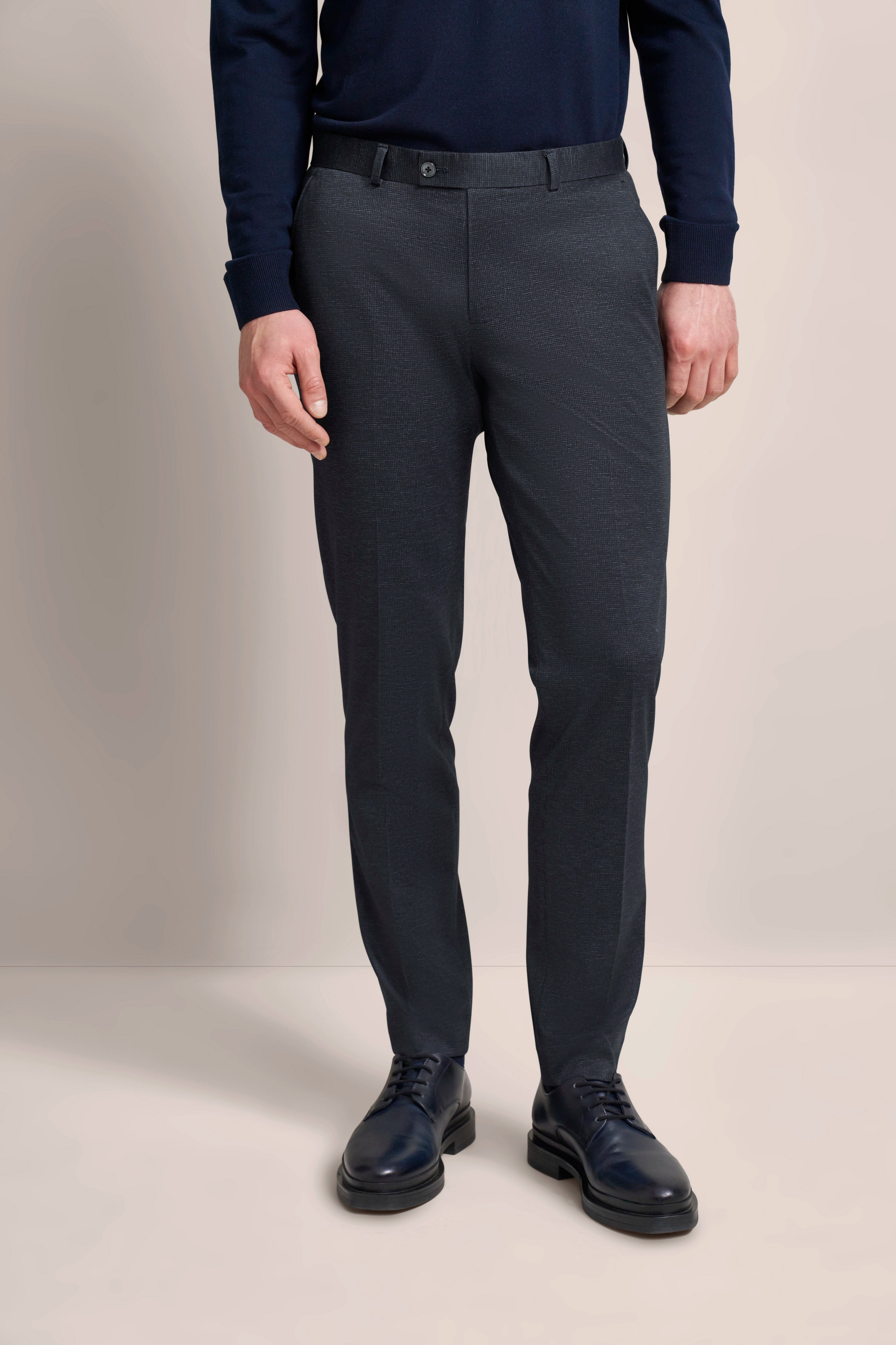 Dark blue bugatti casual look with sweater, grey pants, black shoes