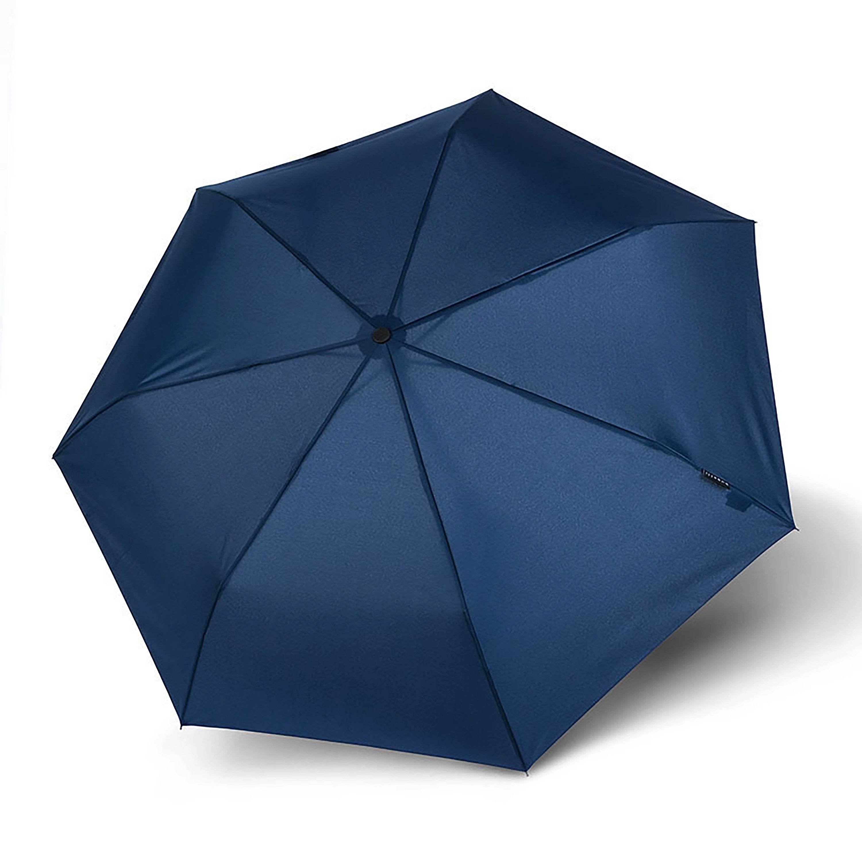 Blauer bugatti Regenschirm, elegant und schlicht, Top-Ansicht.