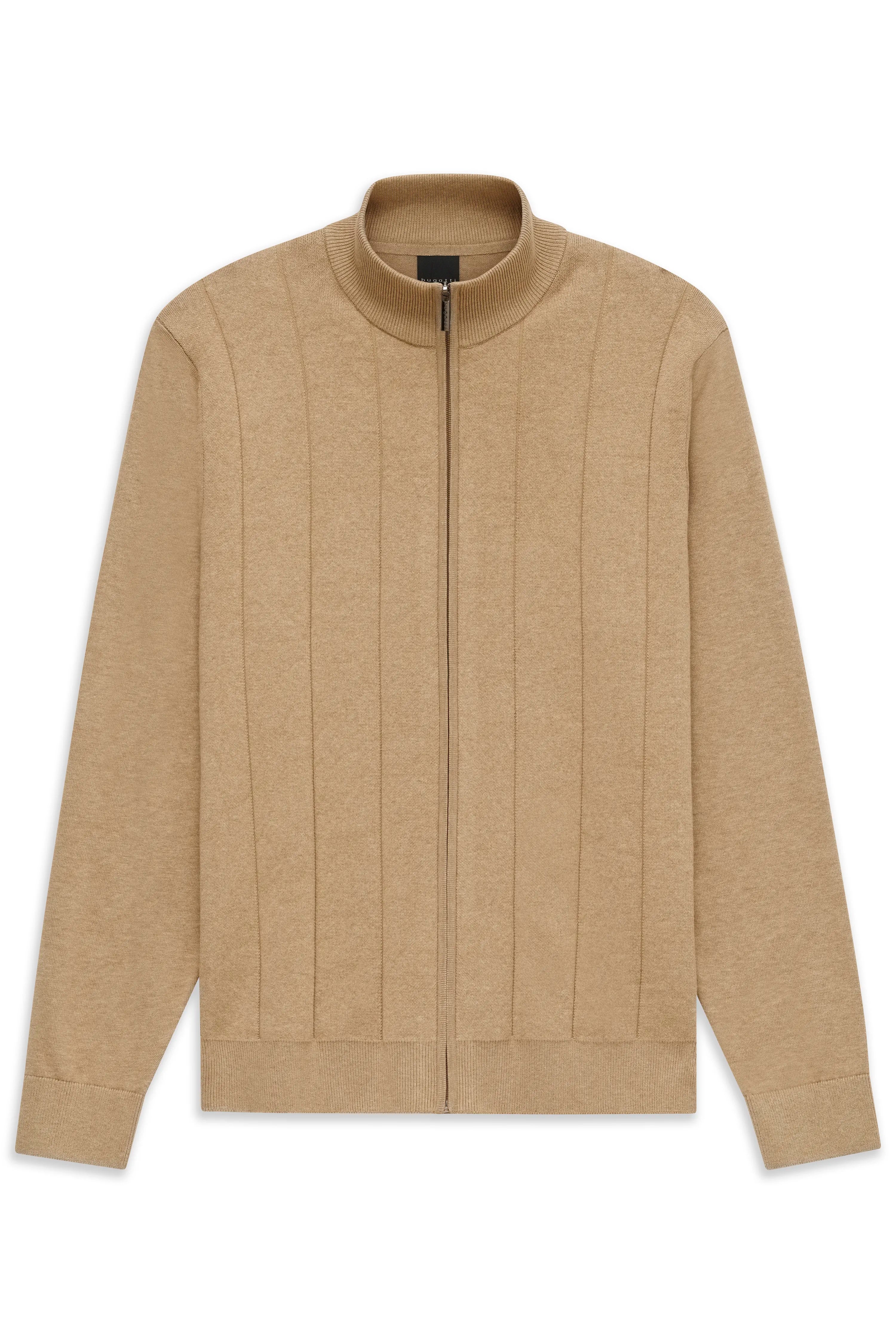 Bugatti beige Strickjacke mit Reißverschluss und Stehkragen, Büstenbild, zeitlose Eleganz.
