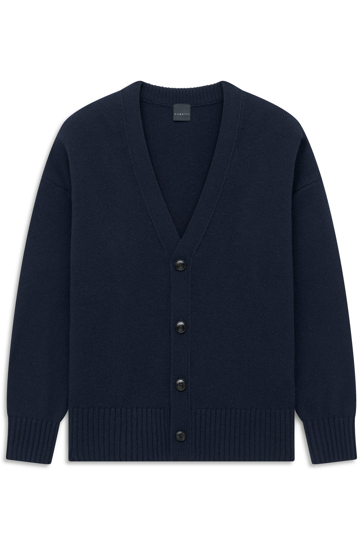 Dunkelblauer bugatti Cardigan mit V-Ausschnitt und Knopfleiste, Büstenaufnahme.