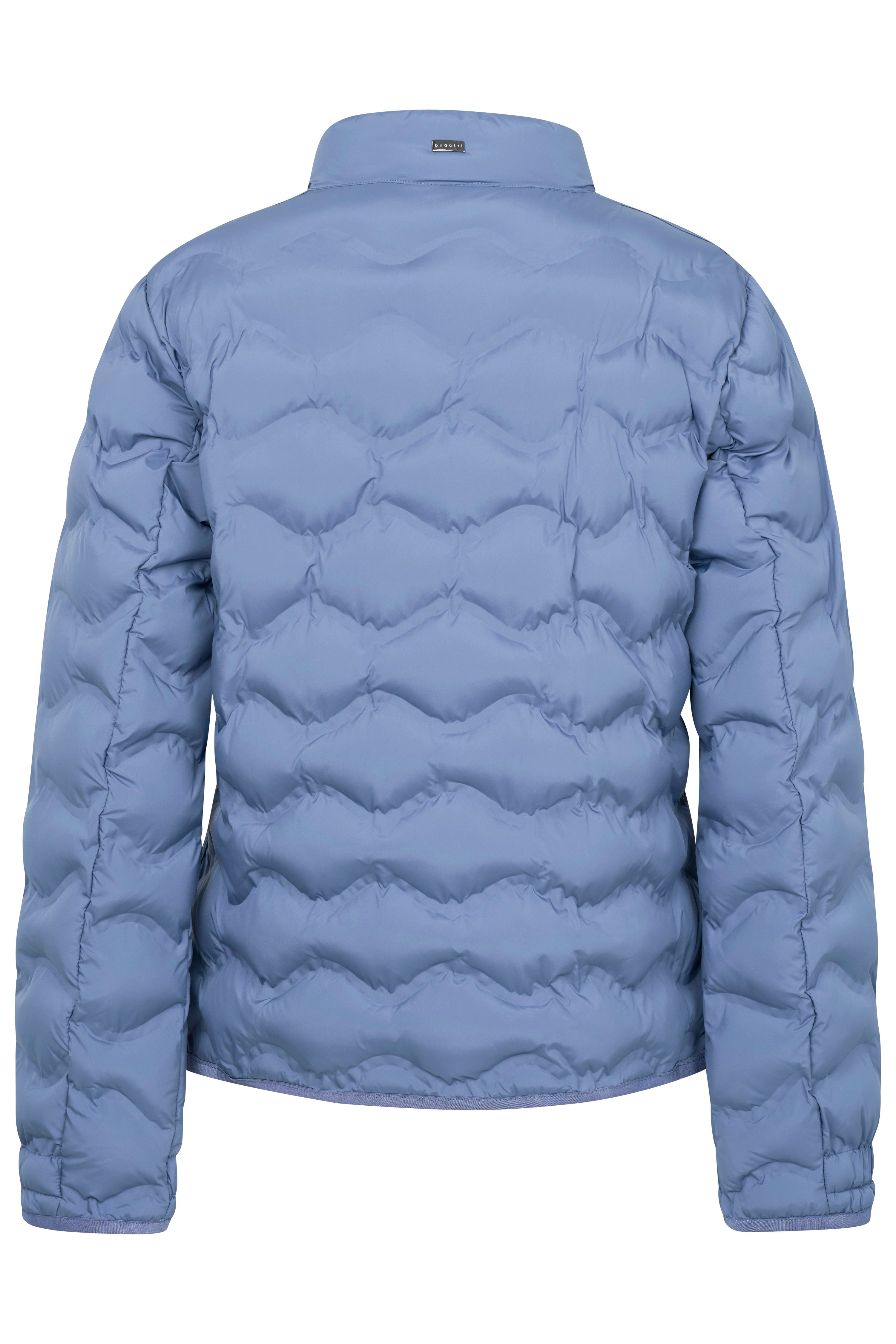 Blaue Steppjacke von bugatti, Büstenbild, elegantes Design mit Stehkragen und Reißverschluss.