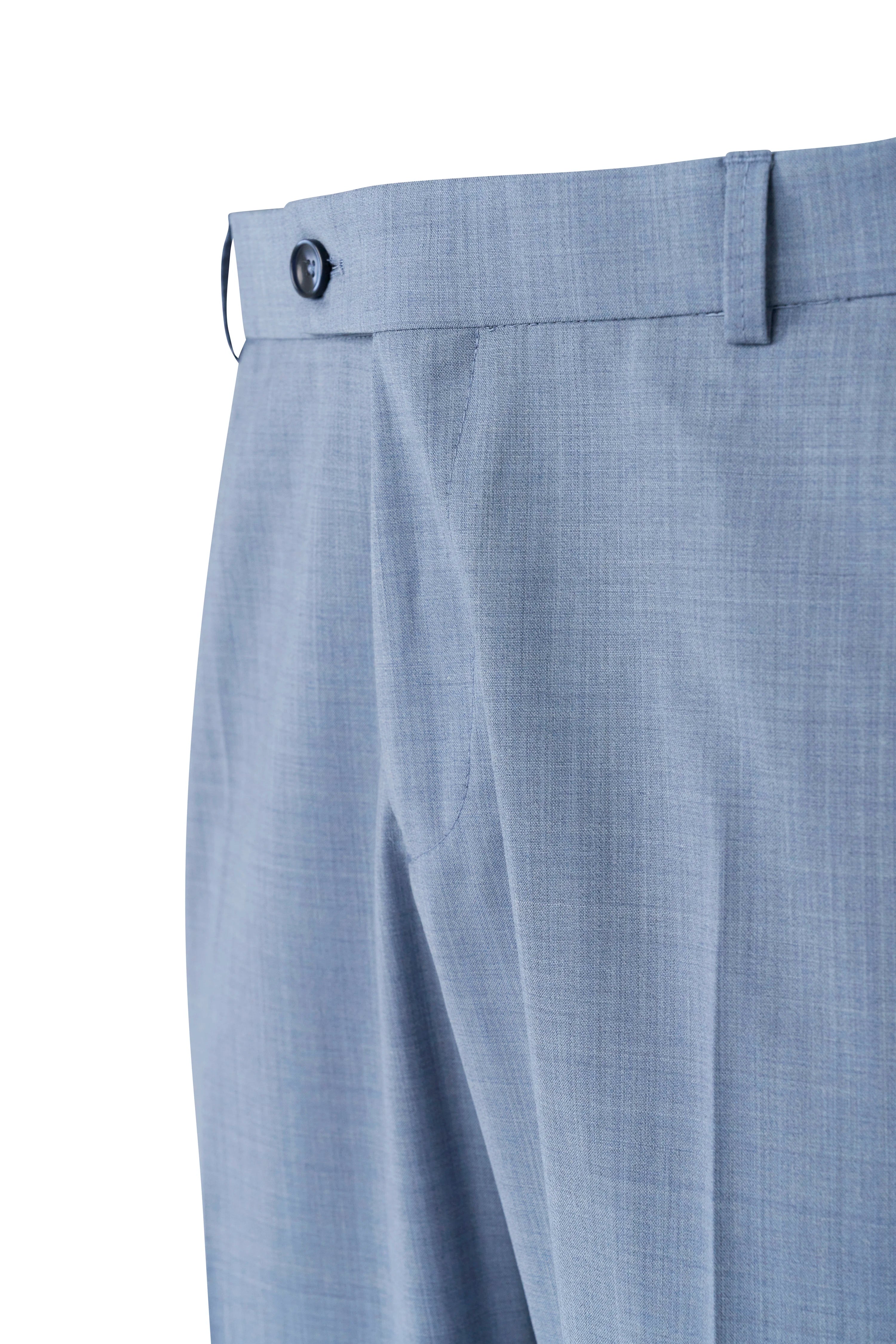 Lichtblauwe bugatti broek, detailopname, zichtbare stofstructuur, casual look.