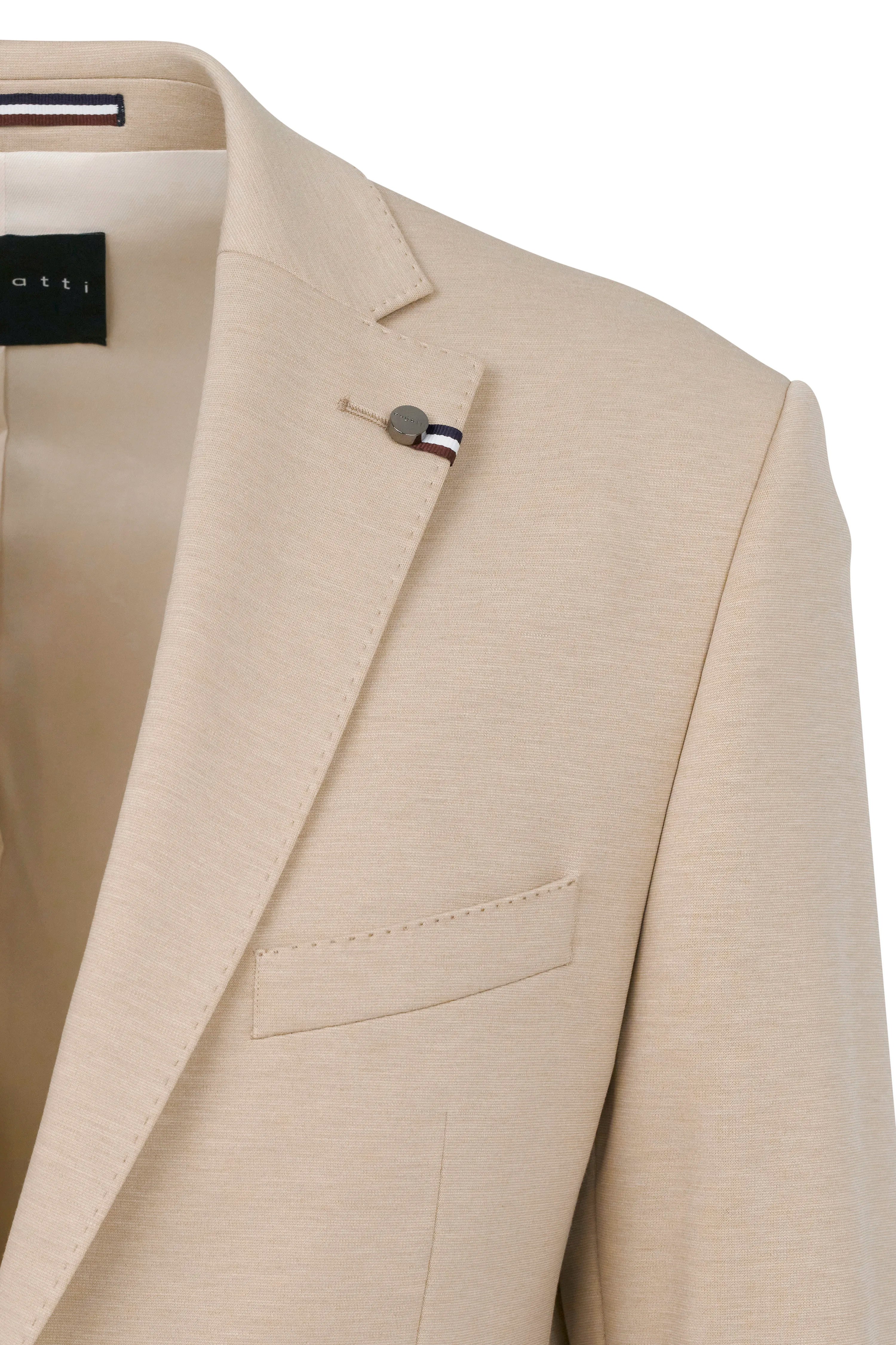 Beiger bugatti Blazer, Detailansicht, klassisches Design, hochwertige Materialien, legeres Bild.