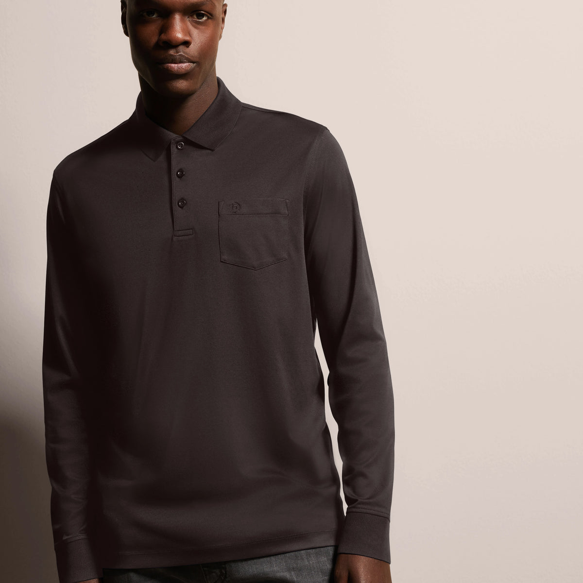 Long-sleeved polo with a fine two-tone textured look in brown