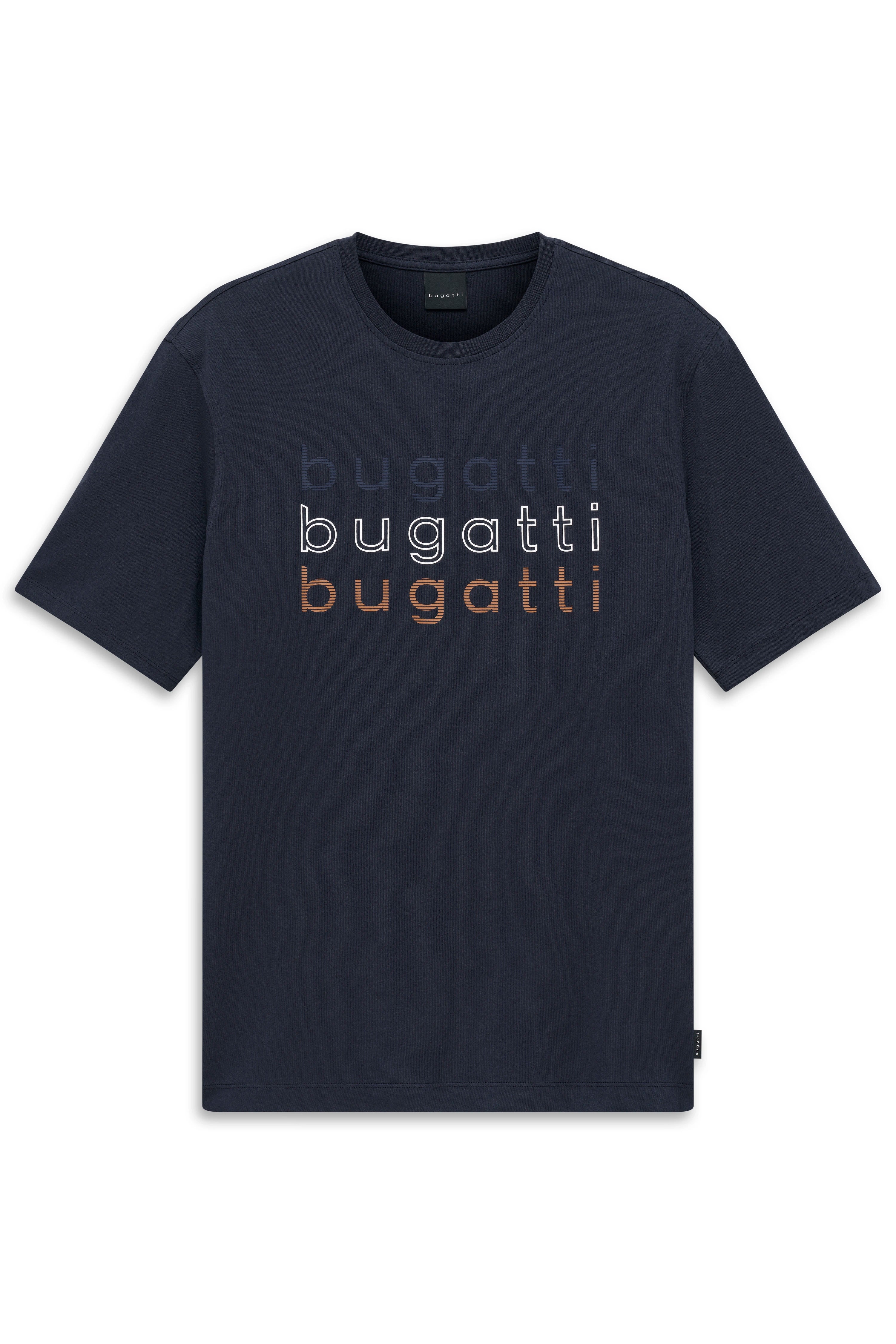 Dunkelblaues bugatti T-Shirt mit buntem Schriftzug, legeres Büstenbild.