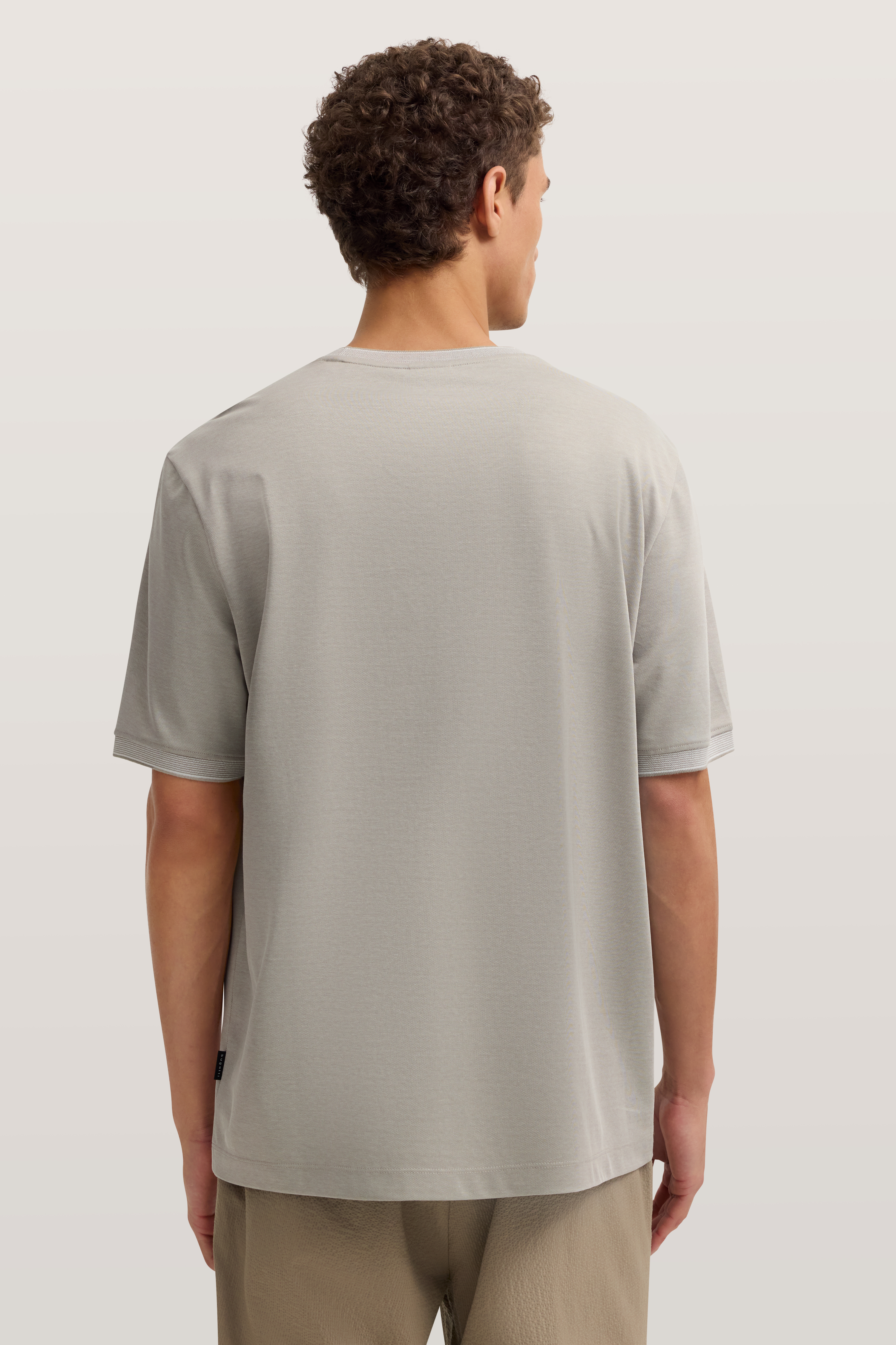 Grau meliertes T-Shirt von hinten