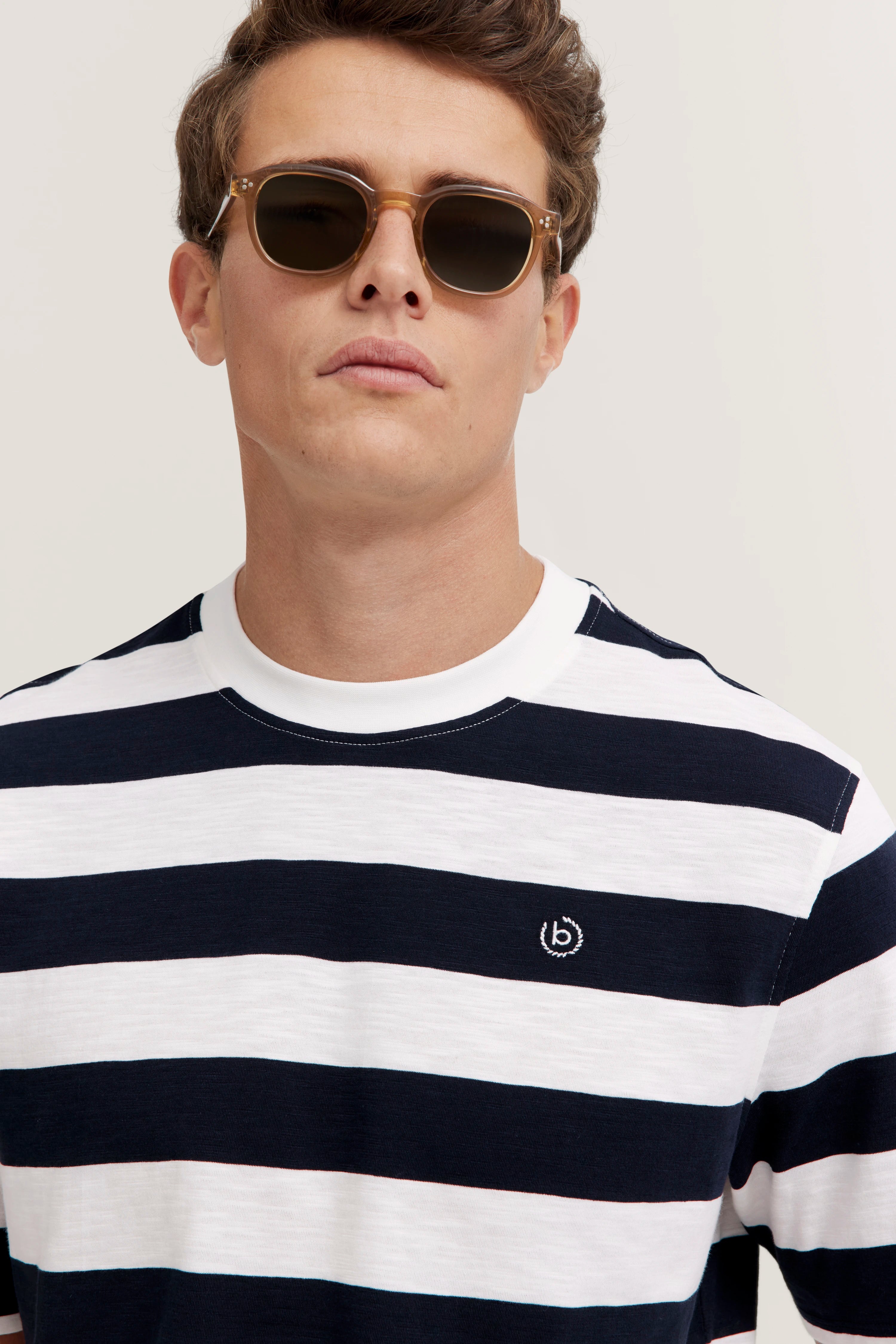 bugatti navy-white striped T-shirt, bust view, classic design, evokes Italian elegance and timeless style.