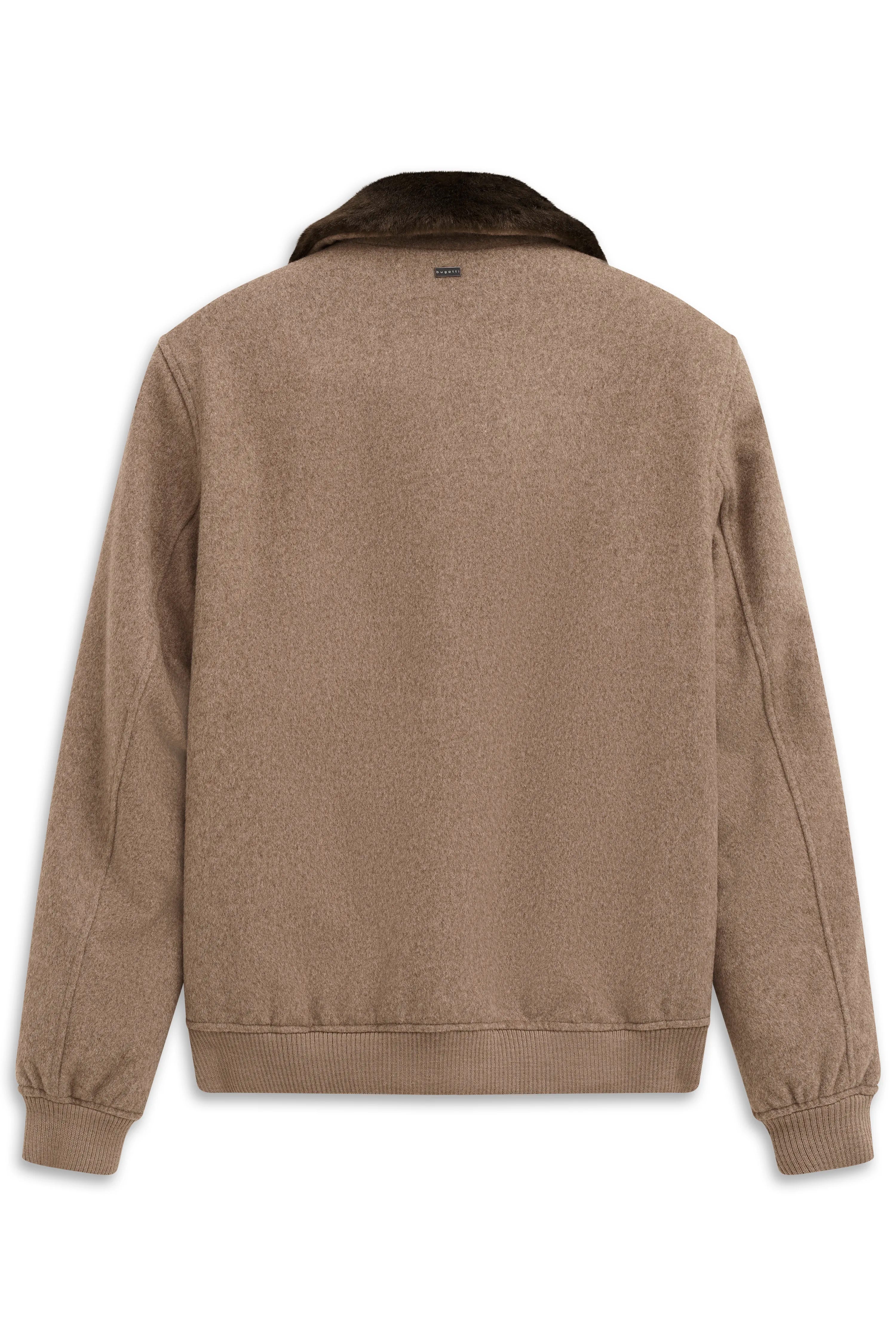 Bugatti braune Jacke mit Pelzkragen, Rückansicht, legeres Design.