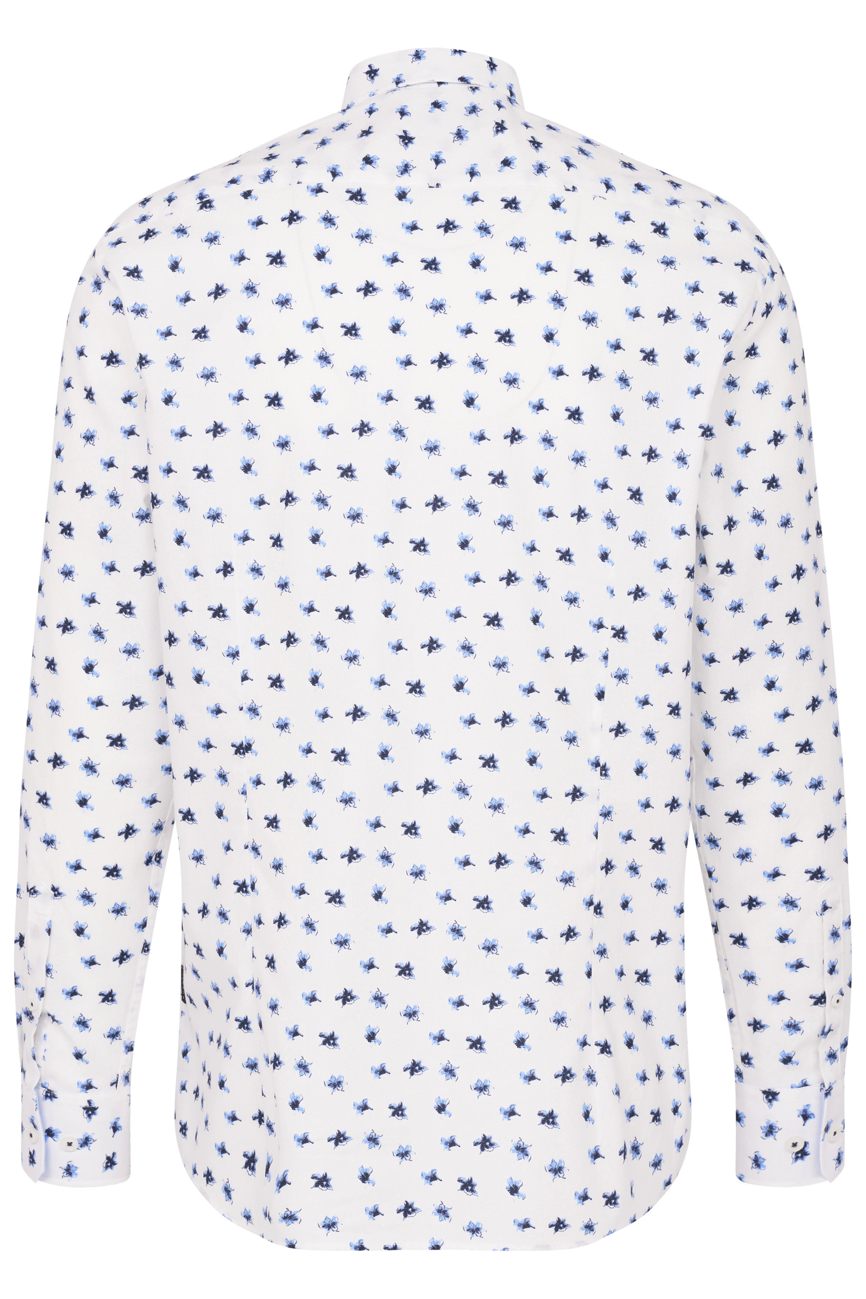 Weiße bugatti Hemdbluse mit blauem Blumenmuster, Büstenbild.