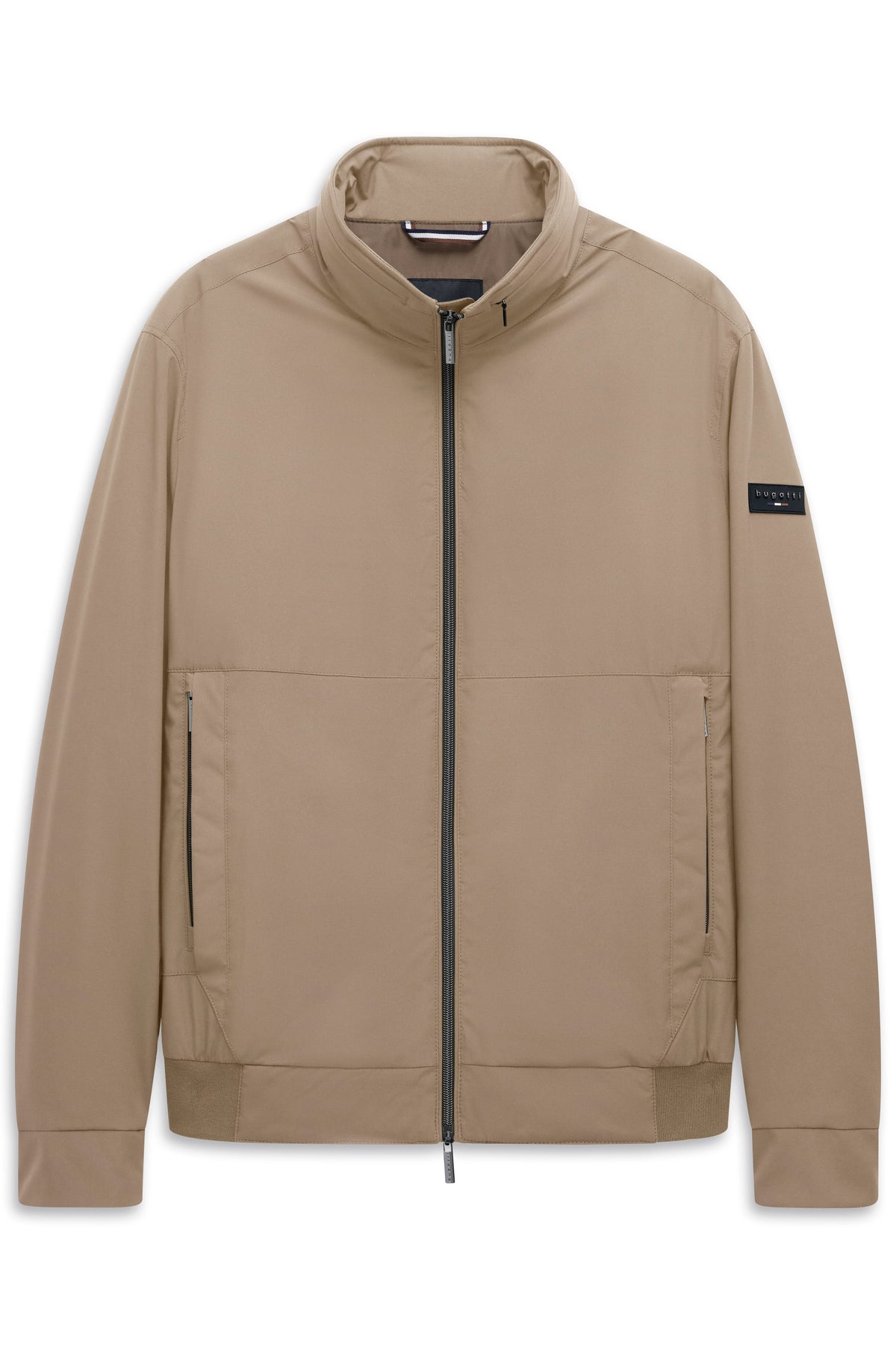 Beige bugatti Jacke, Stehkragen, Frontreißverschluss, Büstenbild, schlichtes Design.