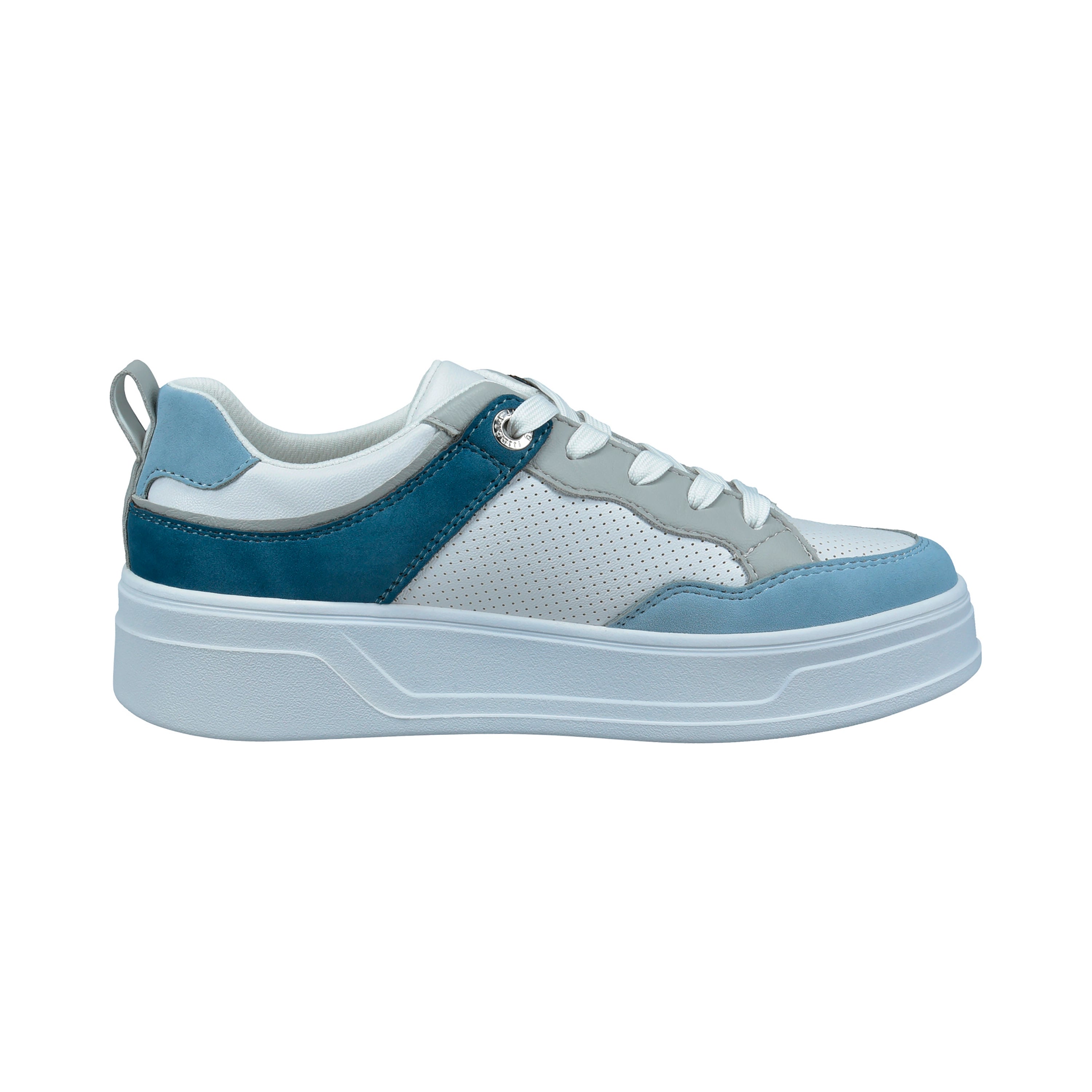 Weiße bugatti Sneaker mit blauen und grauen Details, Seitenansicht.