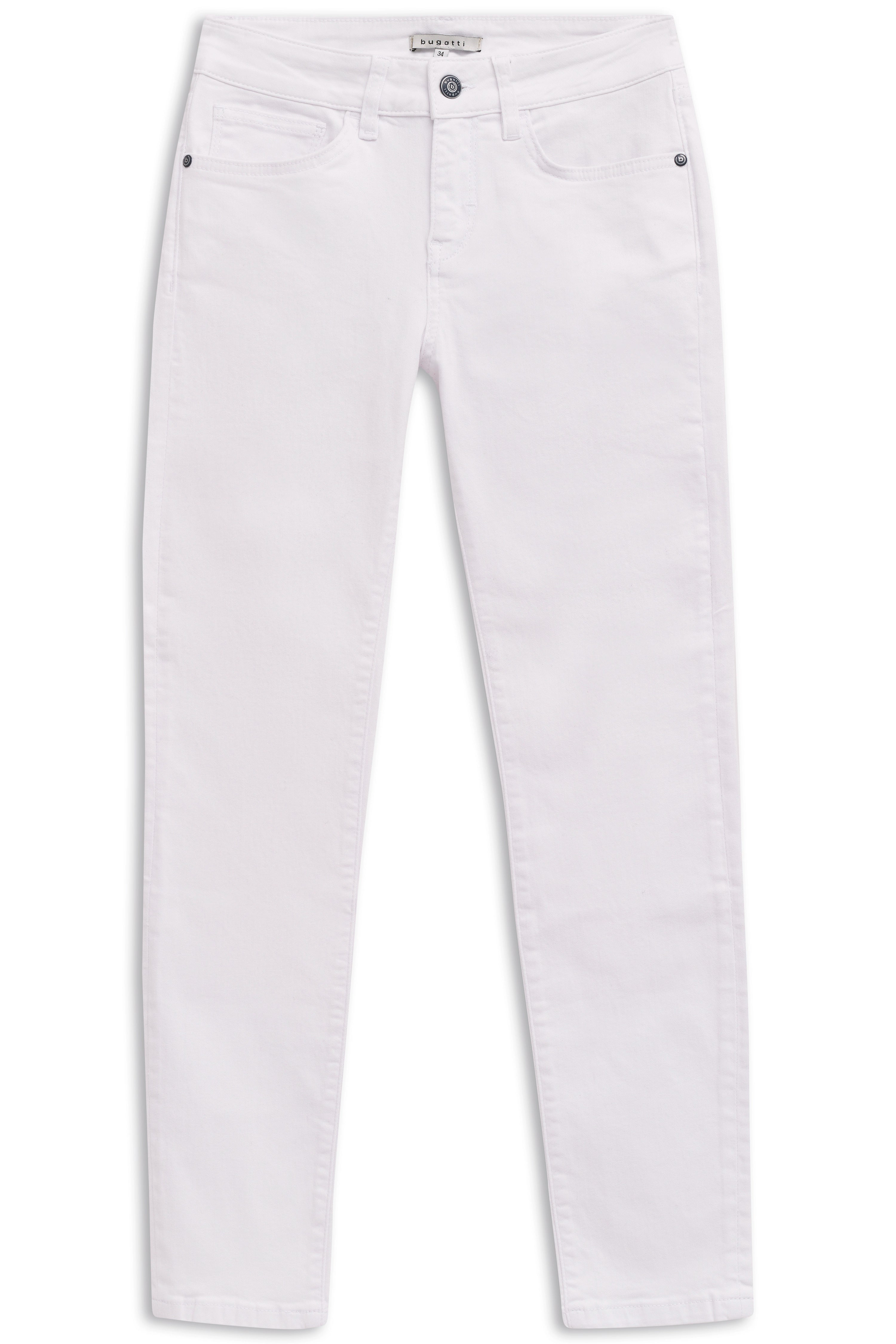 Weiße bugatti Jeans, schlichtes Design, Büstenbild.