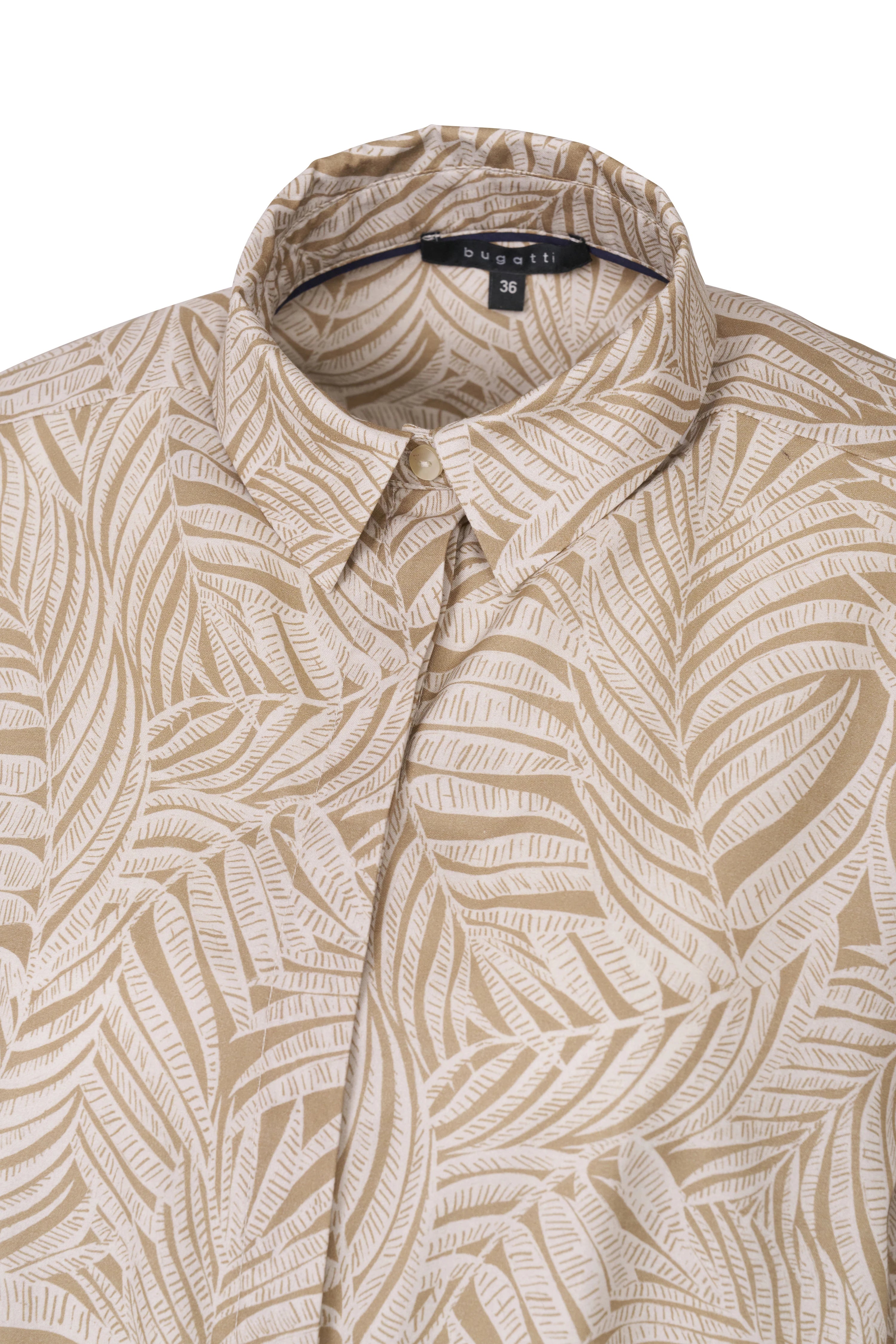 Beige bugatti Bluse mit Blattmuster, Büstenbild.
