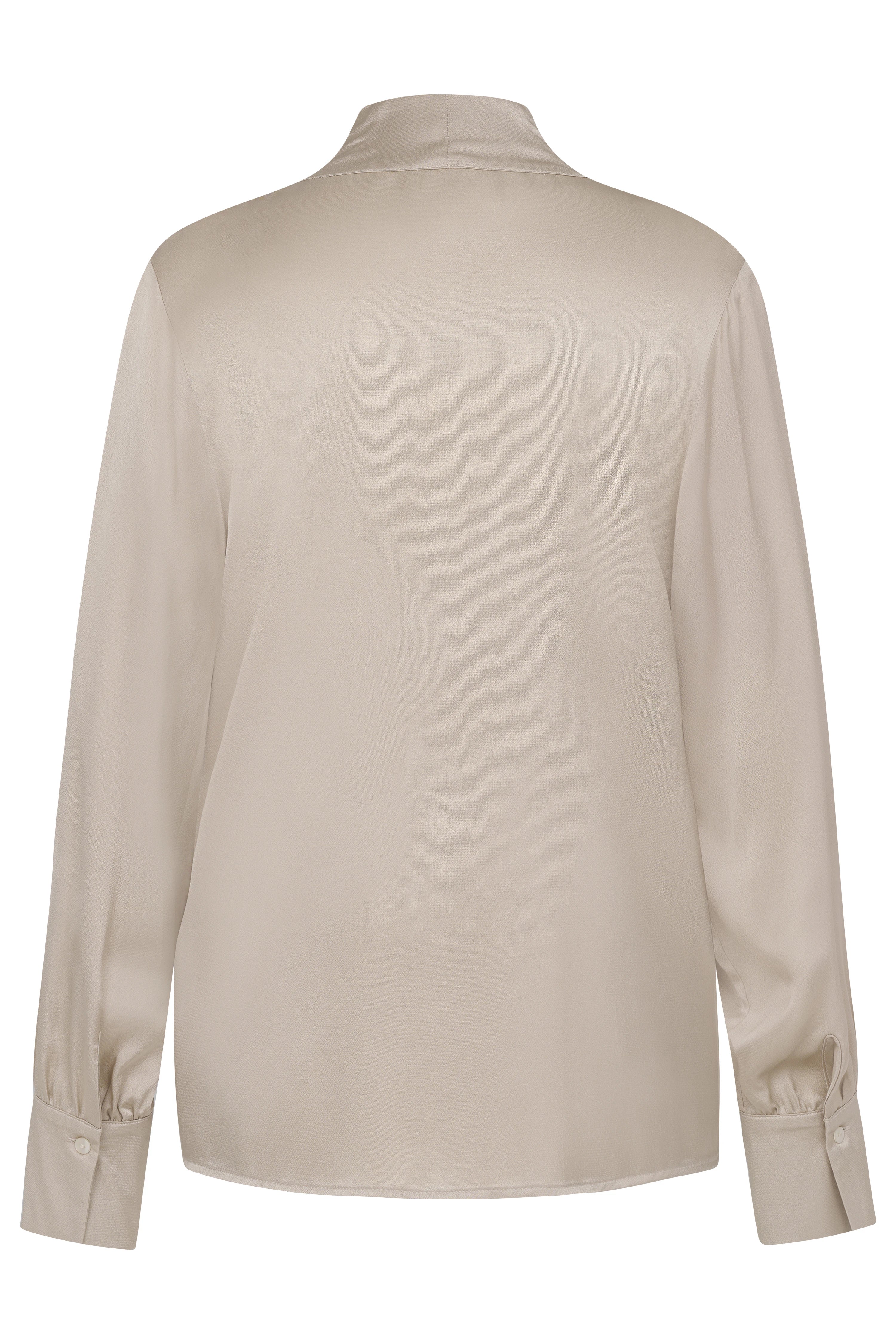 Rückansicht einer bugatti Bluse in Beige, Büstenbild, eleganter Stil mit langen Ärmeln.