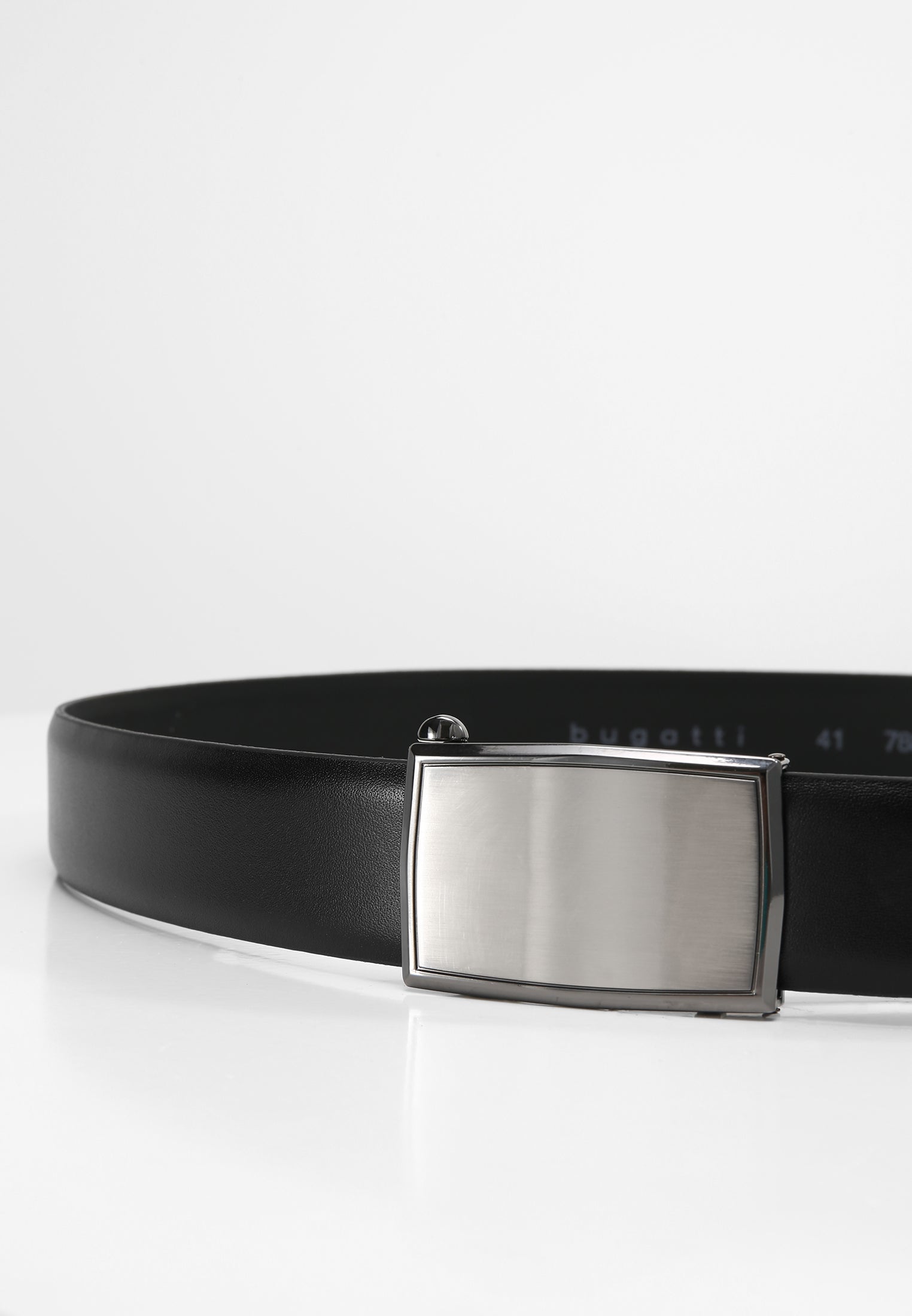 Automatikgürtel aus Leder in schwarz