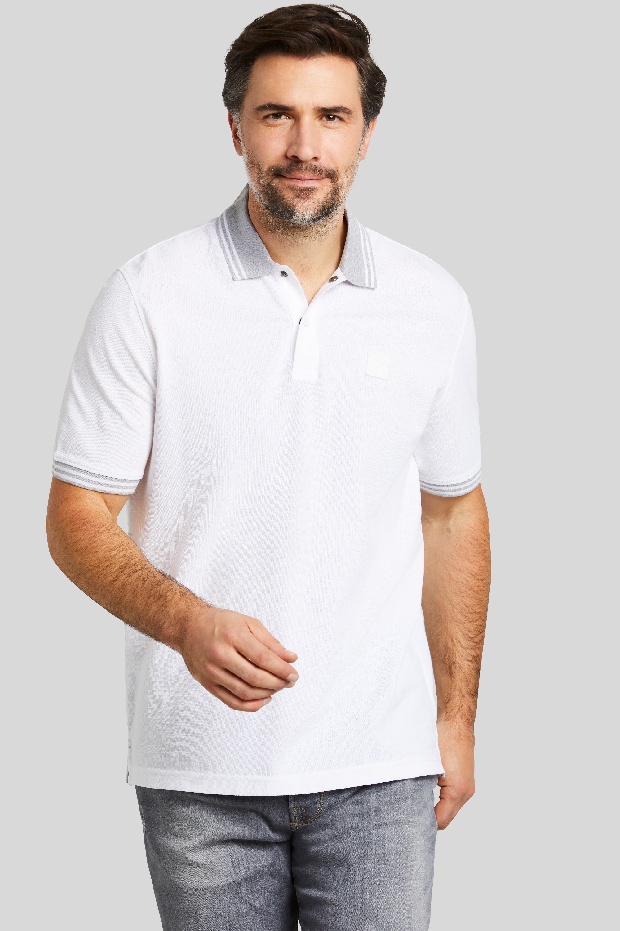 Bugatti Pique-Polo mit Druckknöpfen in weiß