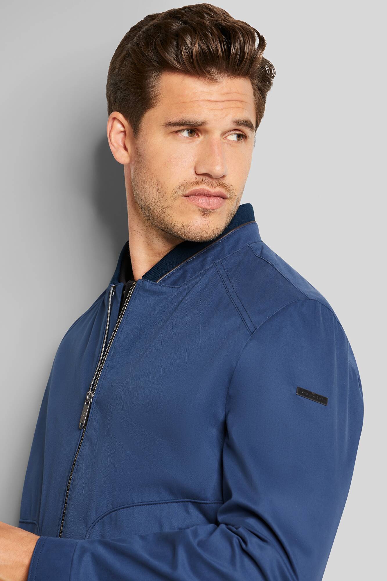 Blouson mit wasserabweisender Funktion in blau | bugatti