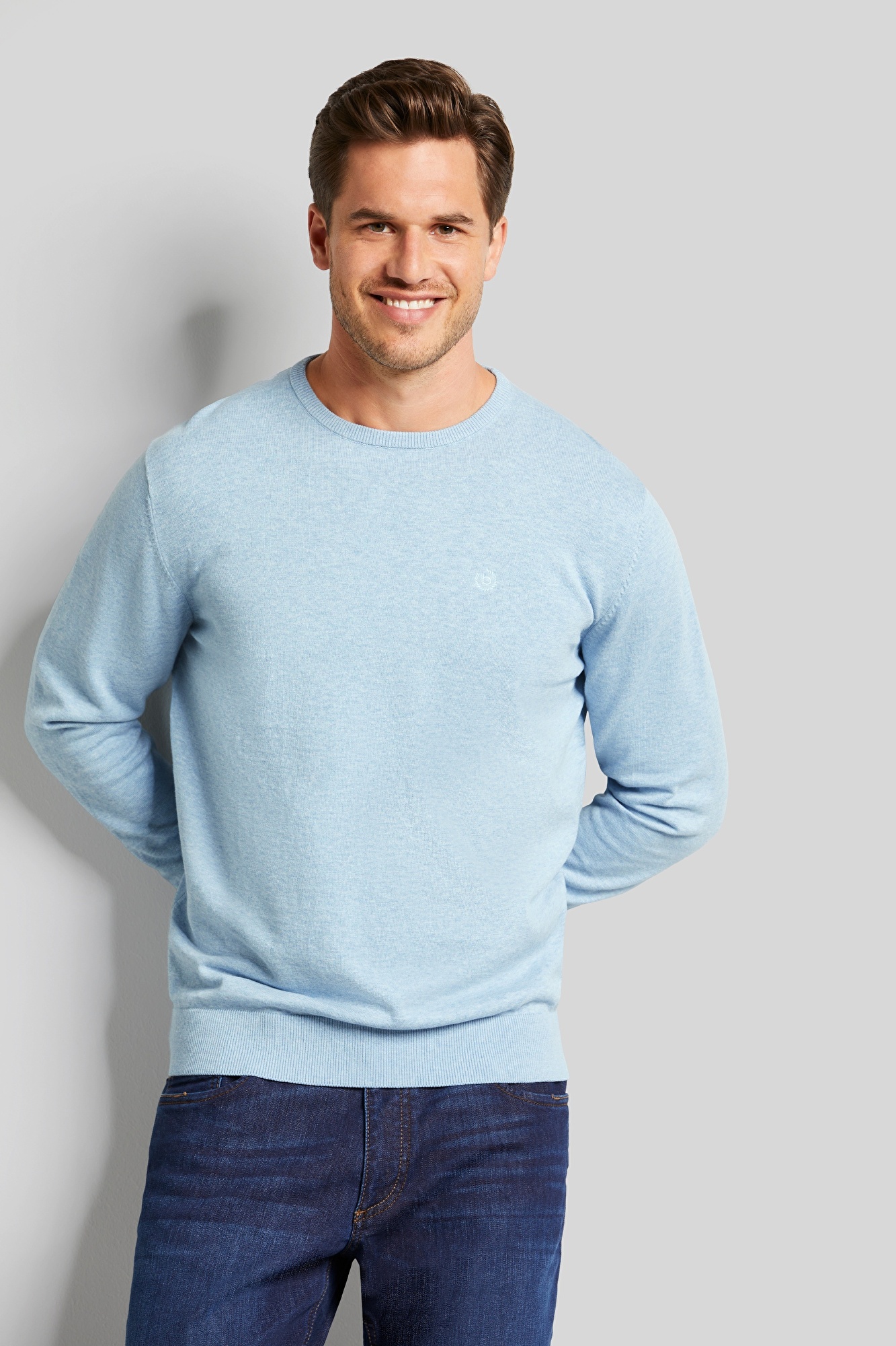 Pullover aus reiner Baumwolle in hellblau | bugatti