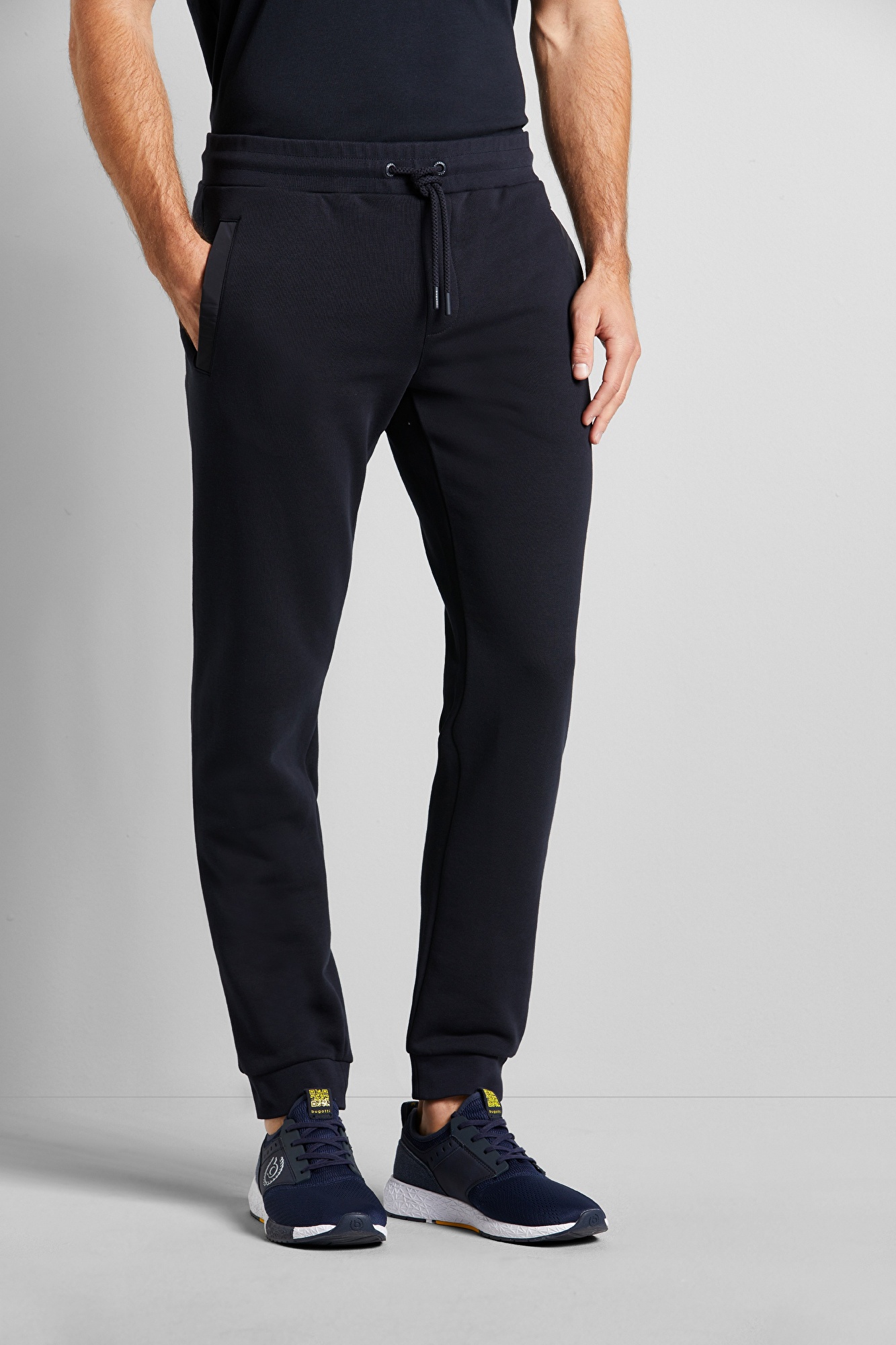 leg With in navy long Sweatpants