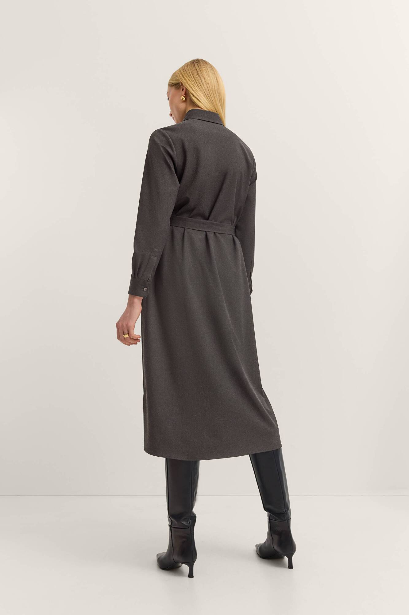 unbekannt unbekannt in dunkelgrau - Ansicht: Model Back