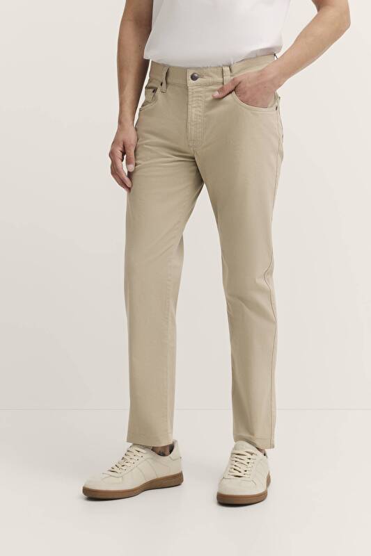   in beige - View: Model front