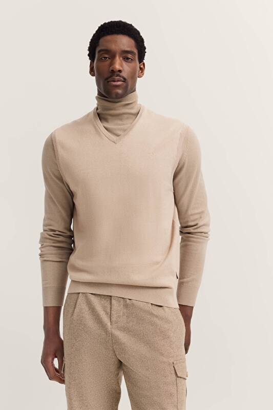 unbekannt unbekannt in beige - Ansicht: Model Front