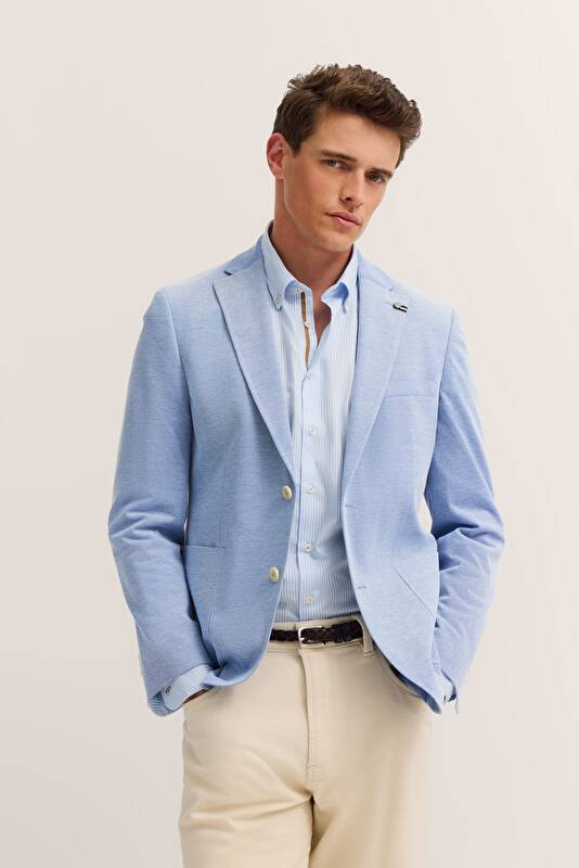   in blue grey - View: Model front