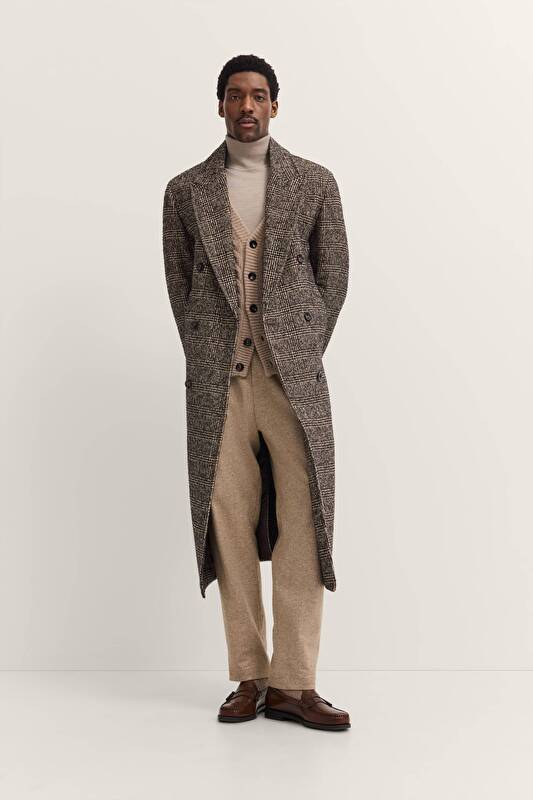   in brown - View: Model front