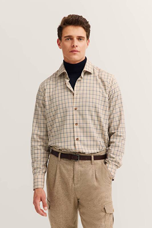   in navy - View: Model front