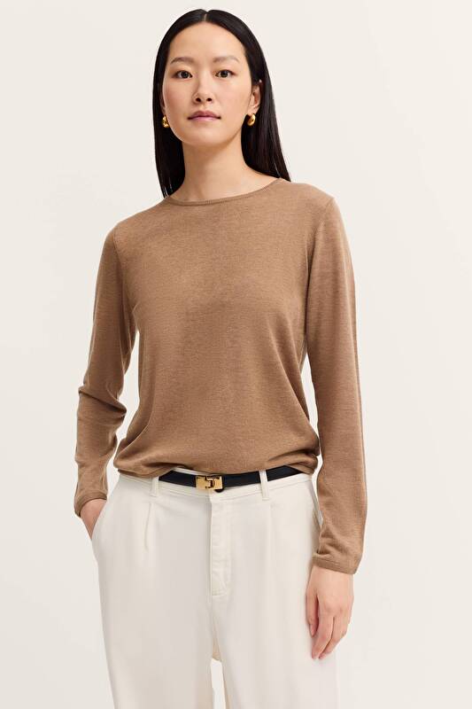 unbekannt unbekannt in beige - Ansicht: Model Front