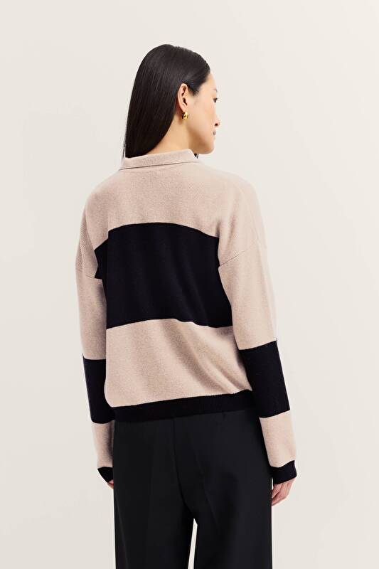 unbekannt unbekannt in beige - Ansicht: Model Front